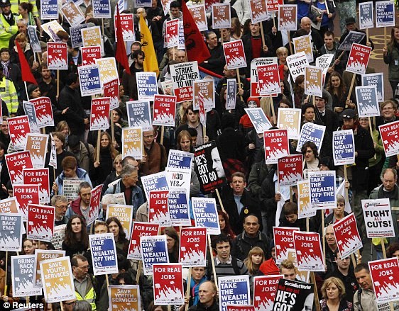 Eropa, Krisis Sosial Memburuk Akibat Langkah Penghematan